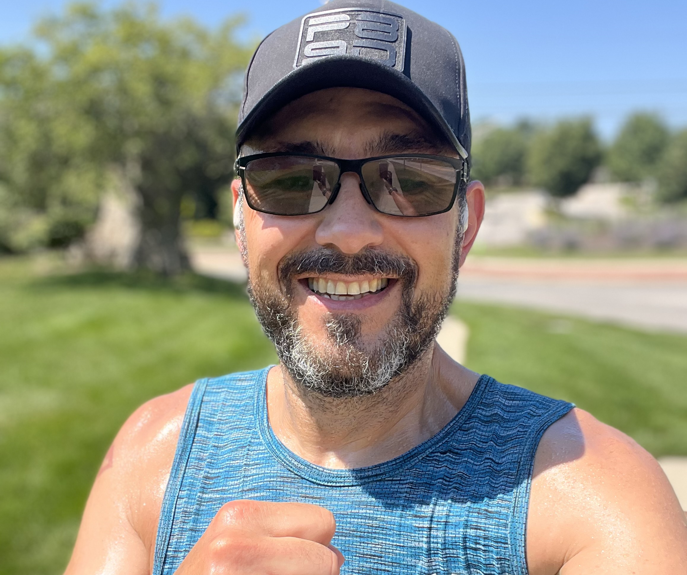 Bueno, Genial, Notable